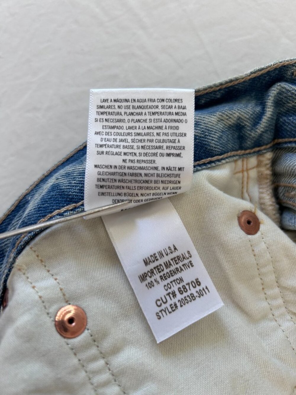 Citizens of Humanity Ayla Baggy Jeans in Skylights 31 - Picture 10 of 12